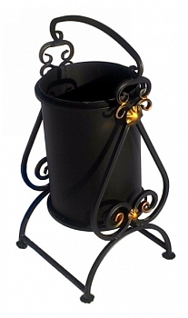 Урна "Бродвей" 32л кованая 680*450*835 мм (Ш*Г*В) Урна "Бродвей" 32л кованая 680*450*835 мм (Ш*Г*В)